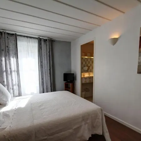 Szálloda La Bougnate 3*